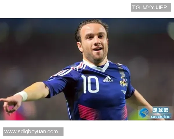 美国足球队白发球星的传奇人生与奋斗历程揭秘