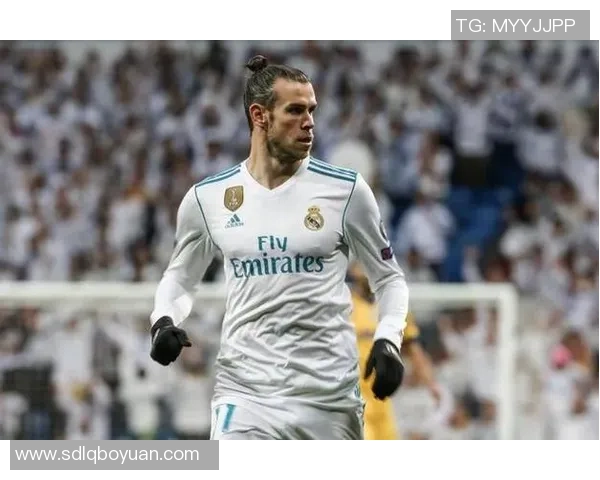 足坛经典边锋球星实力排行榜全面解析谁能称霸两翼位置 足坛经典边锋球星实力排行榜全面解析谁能称霸两翼位置