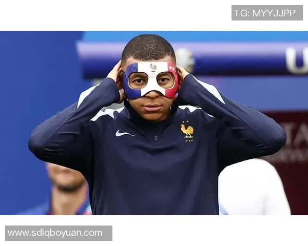 姆巴佩捏脸技术大揭秘 足球巨星如何打造完美面容 姆巴佩捏脸技术大揭秘 足球巨星如何打造完美面容